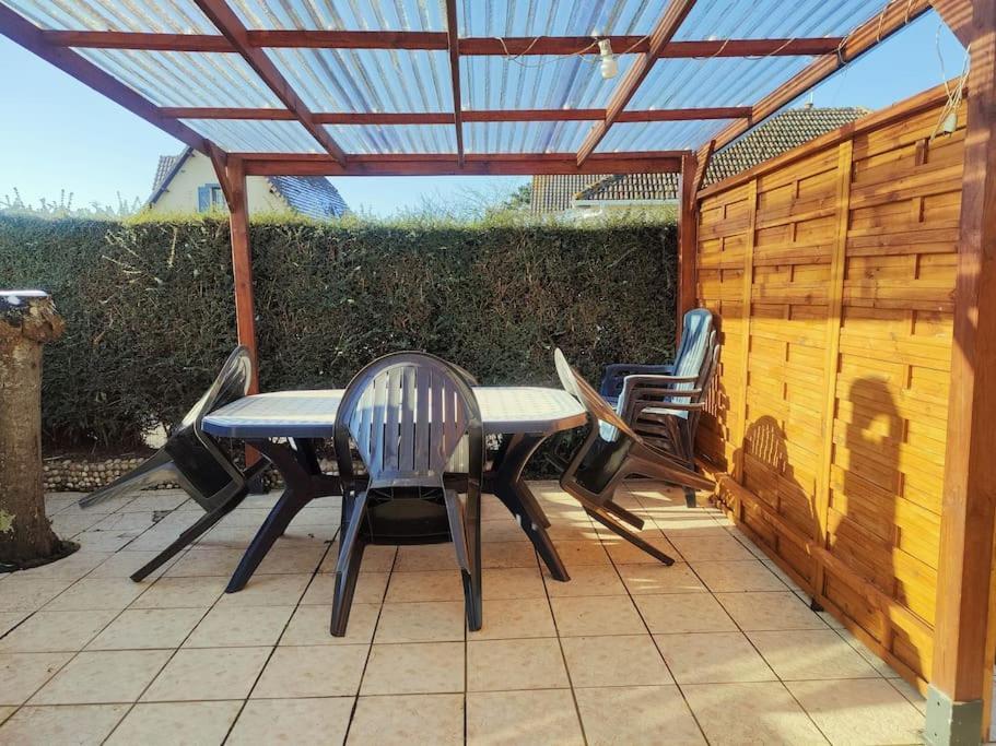 Maison Cosy A Proximite De La Plage Hermanville-sur-Mer Екстериор снимка